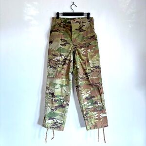 Vintage Military Combat Army Camouflage Cargo Pants
Double Knee
Unisex 31 x 29